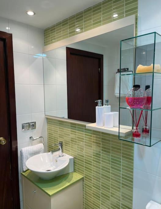 Apartamento Con Vistas Al Pilar Con Aparcamiento Privado 사라고사 외부 사진